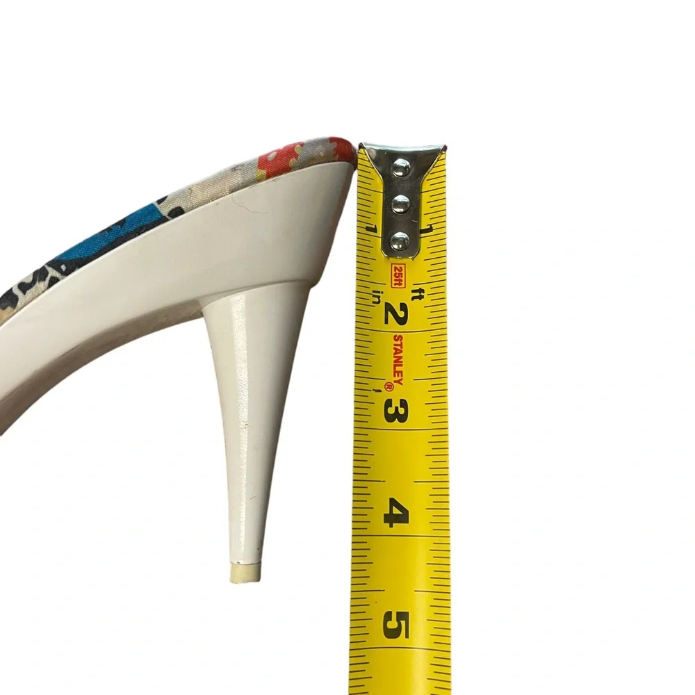 BCBGirls I White‎ Platform Slides